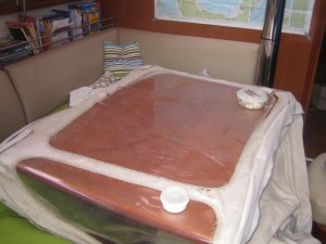 Sprayhood wird geklebt